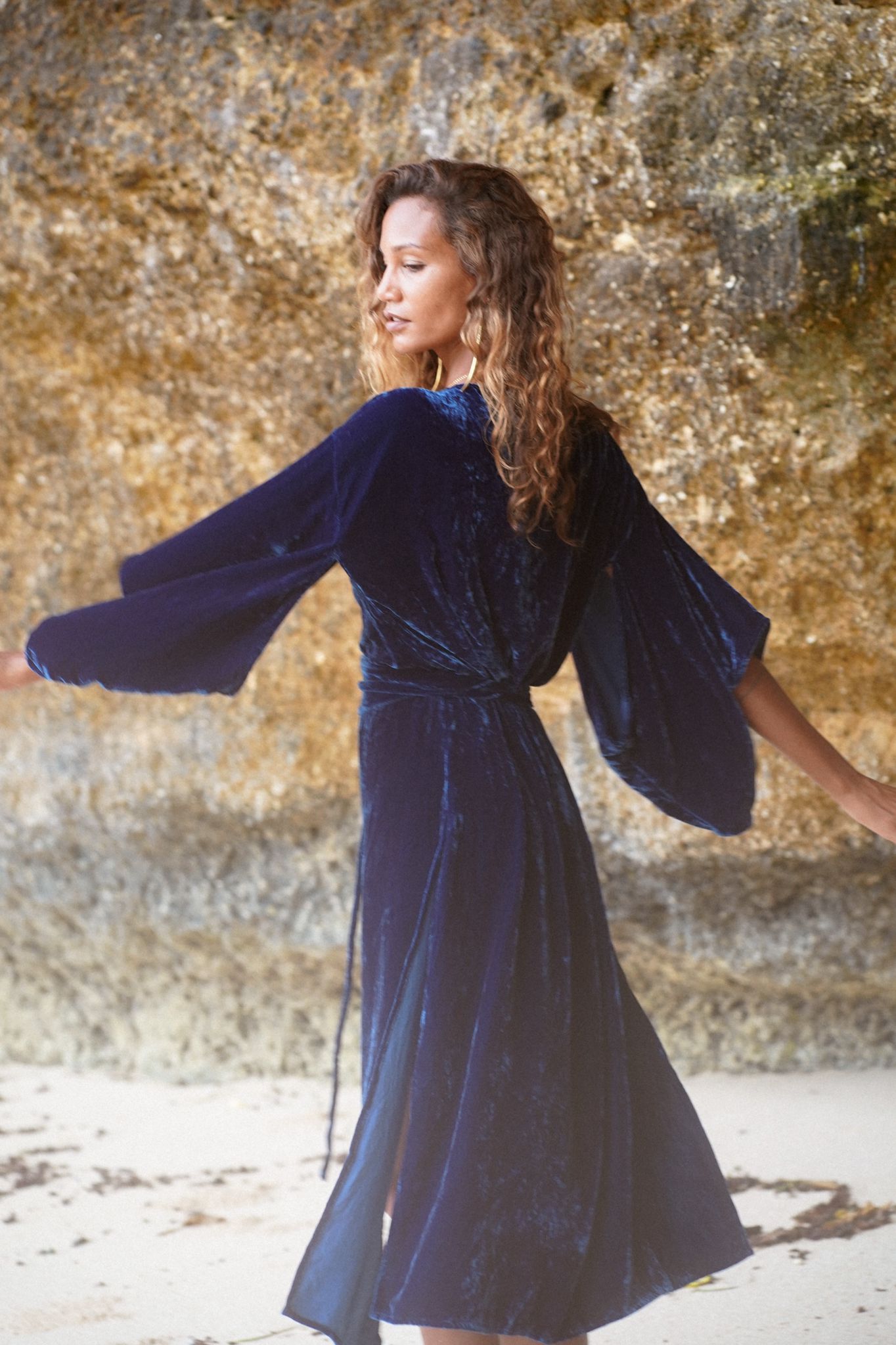 Devotion Velvet Indigo Kimono