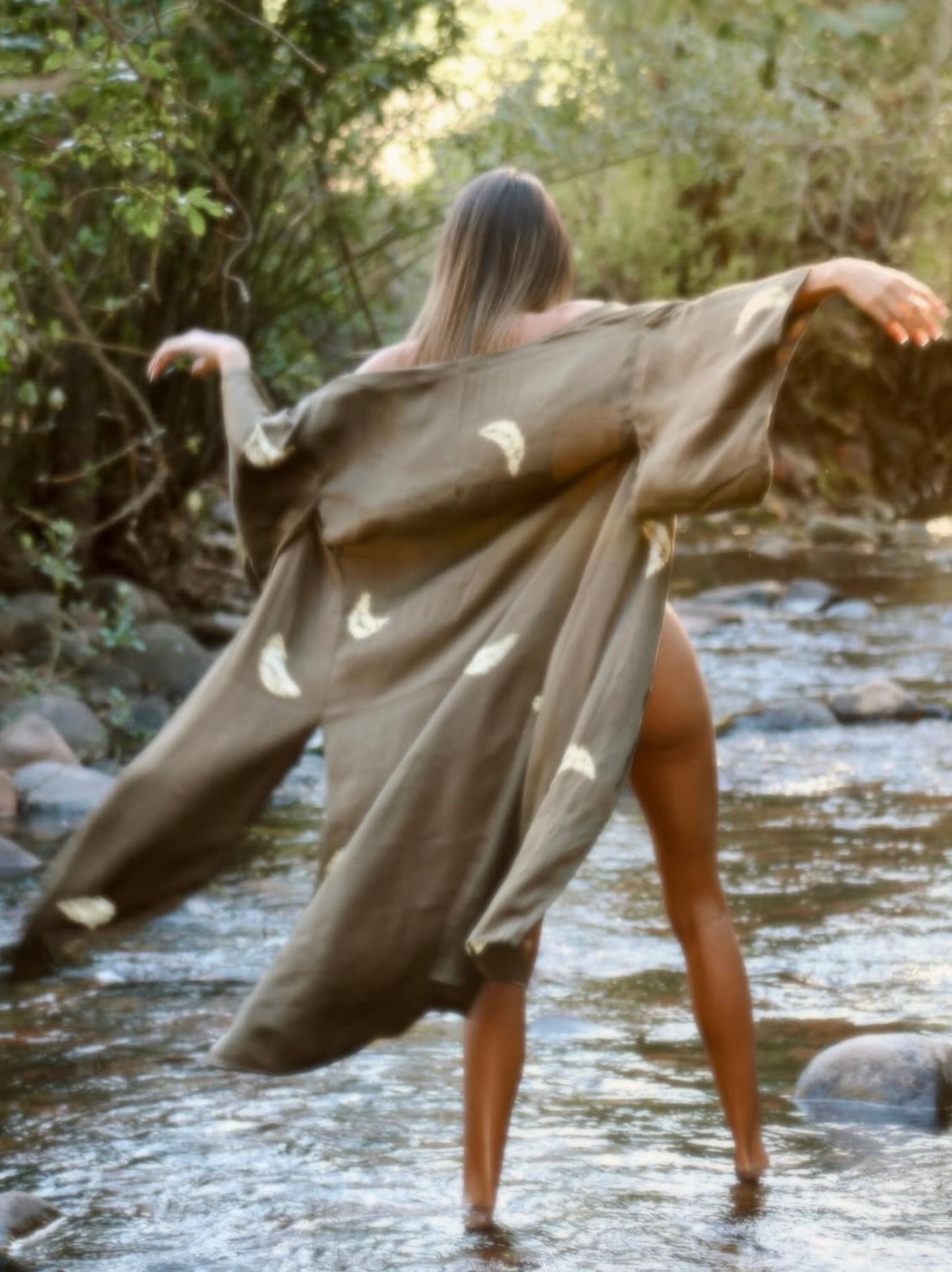 Tobacco moon silk kimono